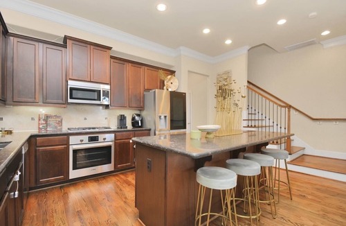 Spring Branch Central House | Spacious and Lux 2 BR With Game Room & Hot Tub + Gated Community