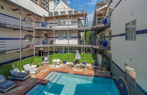 Waller Creek District Apartment | Spacious Austin Retreat 3BR Pool Views