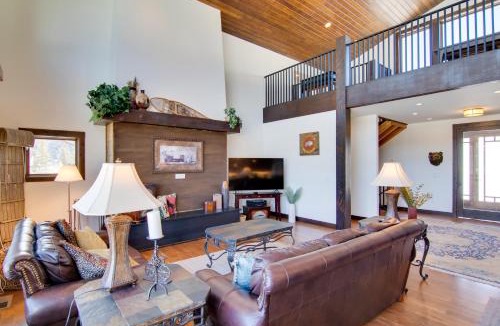 Big Sky House | Spacious Big Sky Home with Hot Tub and Grill!