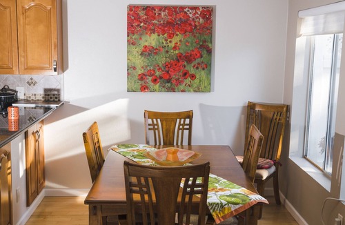 Broadview Apartment | Spacious Cozy, Quiet 5 STAR Apartment & Secured Parking In Seattle