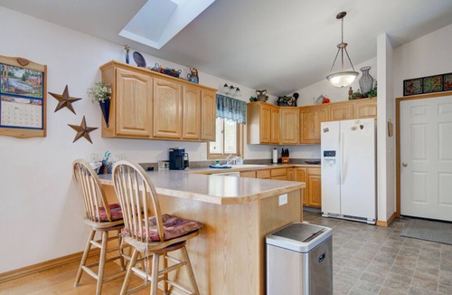 Bozeman House | Spacious Family Home | Privacy, Backyard w/Patio