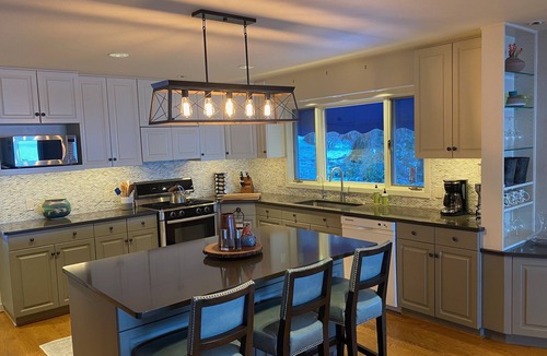 Bigfork House | Spacious family lakefront home with spectacular views and private location!