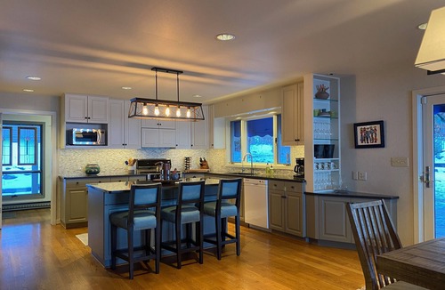 Bigfork House | Spacious family lakefront home with spectacular views and private location!