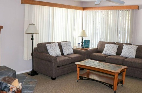 Columbia Falls Condo | Spacious Golf Front 2 Bed Condo