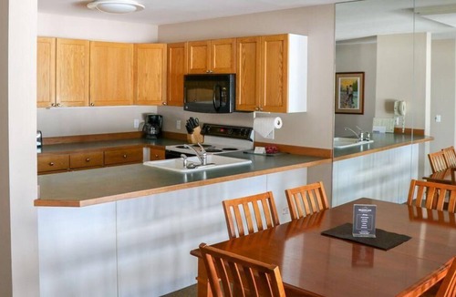 Columbia Falls Condo | Spacious Golf Front 2 Bed Condo