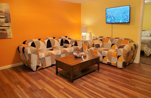 Hayden View Estates House | Spacious Ground Level Apartment, peaceful neighborhood, family friendly