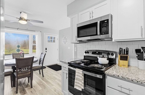 Holly House | Spacious Groveland 2BR/2.5 Bath Townhome- Unit 6647