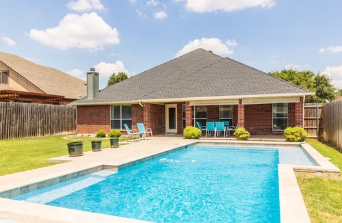 Watauga House | Spacious Home - Oversized Pool and Pool Table!