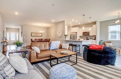 Maxwell House | Spacious Home w/Patio Near Fishers!
