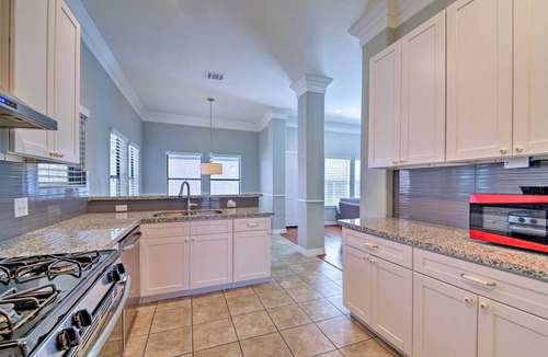 Briarforest House | Spacious Houston Home ~ 16 Mi to NRG Stadium!