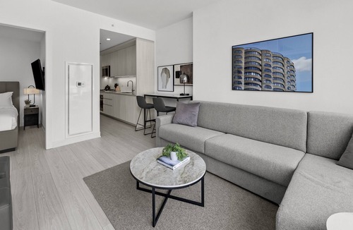 Steveston Apartment | Spacious Junior One Bedroom Suite in Charming Steveston Village