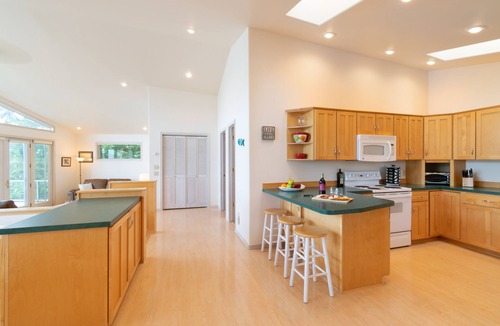 Sandpoint House | Spacious Lake Front Home with Gorgeous Views!