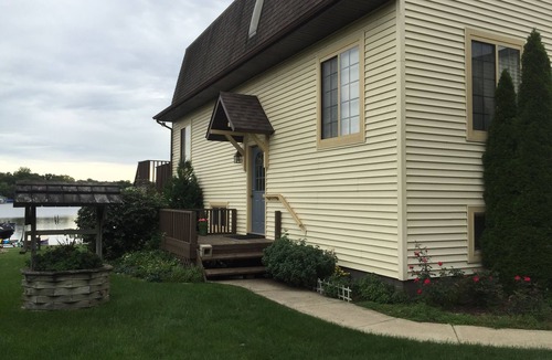 Edwardsburg House | Spacious Lake Home Close To Notre Dame