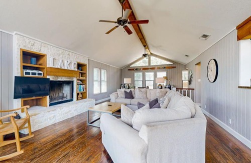 Spicewood House | Spacious Lakefront Hideaway with Decks, Grill, Billiards, Tennis & Pool