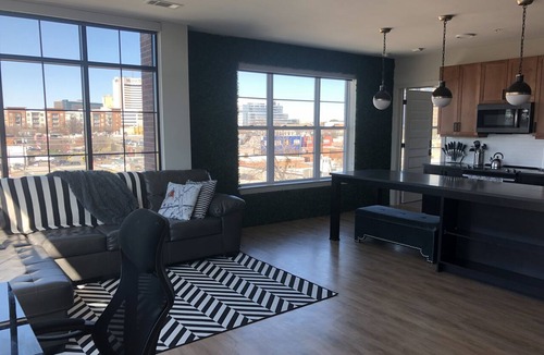 Deep Ellum Apartment | Spacious Loft Apartment in the Heart of Deep Ellum