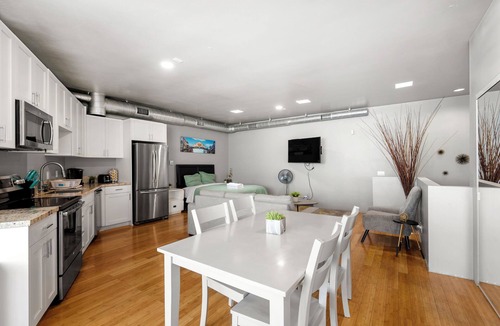 Cortez Hill Apartment | Spacious Loft near Gaslamp/Little Italy in Downtown San Diego
