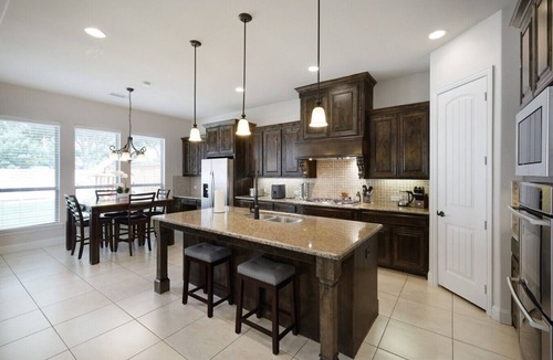 Frisco House | Spacious & Luxe, 5 Star Neighborhood, Movie Theater
