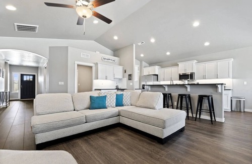 Nampa House | Spacious Nampa Stay | Minutes to Lake, Golf Course, Dining, Shops & I-84