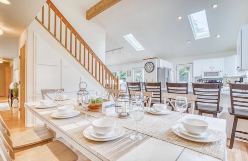 Neskowin House | Spacious Neskowin Retreat Two Blocks from Beach Offers Privacy, Fun!