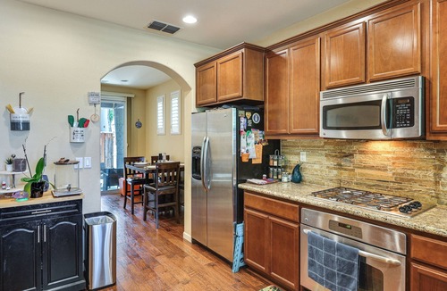 Tracy House | Spacious + Pet-Friendly Family Home in Tracy