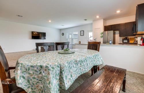 Kyle House | Spacious & Pet Friendly! Hill Country Home Base