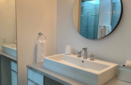 Beverly Grove House | Spacious & quiet 1-bedroom in gated Spanish colonial duplex in vibrant WeHo
