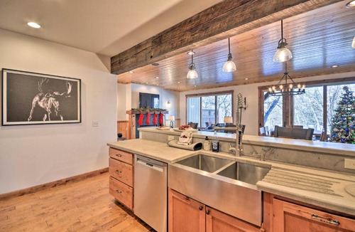 Red Lodge House | Spacious Red Lodge Townhome Private Hot Tub!