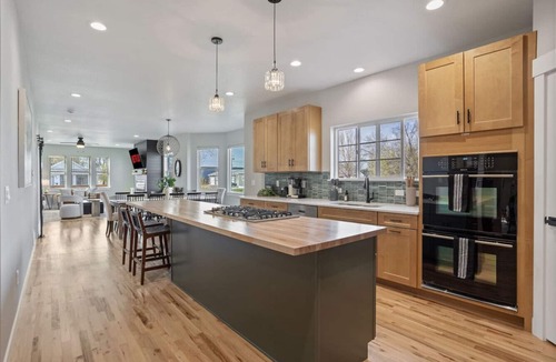 Cheyenne House | Spacious Retreat Downtown Location with Game Room