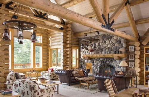 Gallatin Gateway House | Spacious Ridgetop Lodge