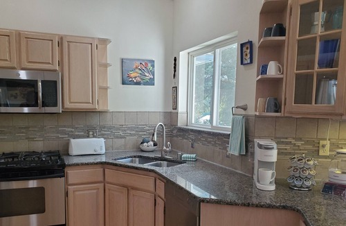 Hayden View Estates House | Spacious Top/2nd floor Apt. Full kitchen & bath. Balcony with outdoor dining.