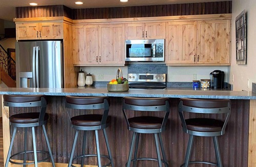 Bigfork House | Spacious Townhome w/4 King Suites near Clubhouse