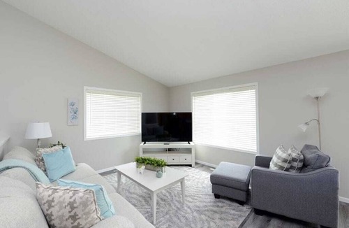 West Fargo House | Spacious Townhouse in West Fargo