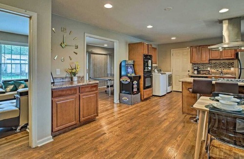 Collier Heights House | ⭐️⭐️ Spacious Urban Oasis, Minutes To Downtown ATL ⭐️⭐️
