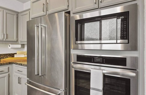 Windsor House | Spacious Windsor Retreat, 4BR Home w/Patio & BBQ