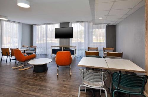 Tougaloo Hotel | Spark By Hilton Jackson Ridgeland