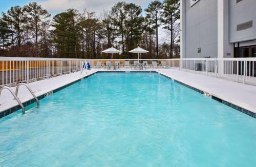 Tougaloo Hotel | Spark By Hilton Jackson Ridgeland