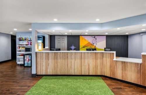 Pine Forest Hotel | Spark by Hilton Spring Lake Fayetteville