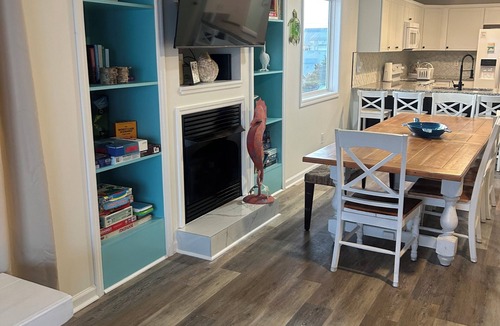 Surf City House | Special Rates for June 2026! Completely remodeled beachfront home.