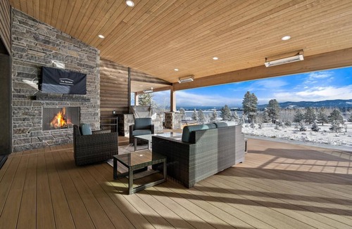 Tamarack House | Spectacular Estate Home with Hot Tub and Sauna