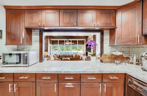 Lihue Condo | Spectacular Oceanfront Getaway at Kalapaki Beach