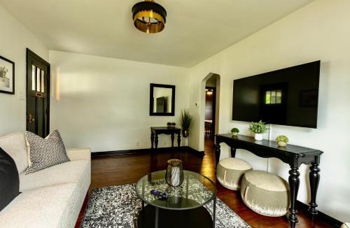 Speedway House | Speedway Finish Line House
