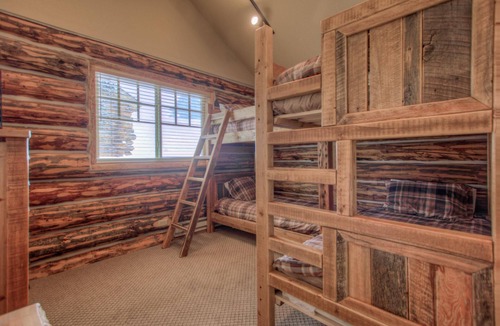 Big Sky Cabin | Spend Summer in Big Sky! Quaint Log Cabin near Big Sky Resort with Private Hot Tub and WifI