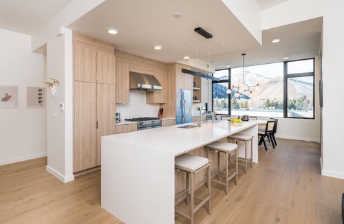 Ketchum Condo | Spend Winter in Sun Valley! New 3 Bedroom Condo with Mountain Views