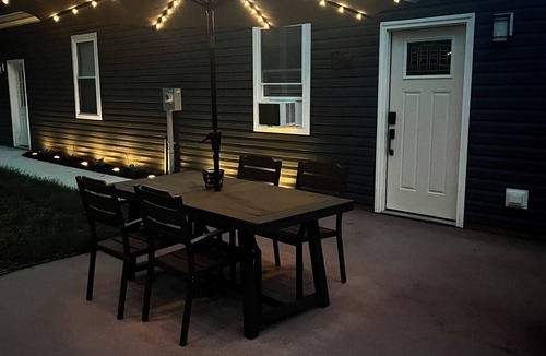 Warren Apartment | Spend your time relaxing with a view of the Allegheny River