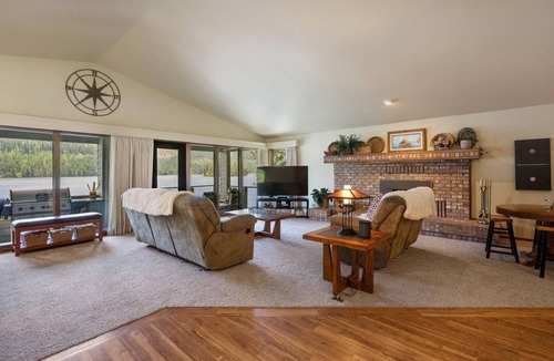 Kootenai County House | Spirit Lake House...