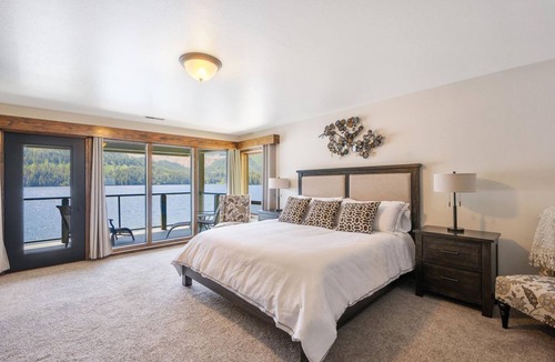 Kootenai County House | Spirit Lake House...