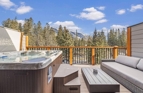 Canmore Villa | Spring Creek Vacations 4 BR Villa 32
