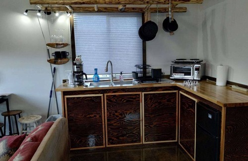 Babb Cabin | St. Mary, Many Glacier, Waterton area cabin