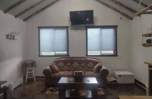Babb Cabin | St. Mary, Many Glacier, Waterton area cabin