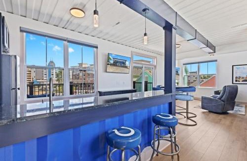 Babe Denny House | Stadium Container Club House